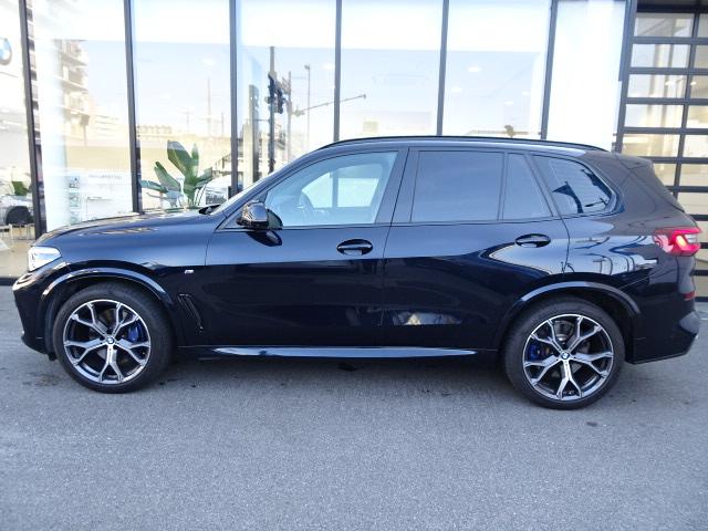 Ｘ５ ｘＤｒｉｖｅ　３５ｄ　Ｍスポーツ　弊社下取りワンオーナー車　マイルドハイブリッド　サンルーフ　コンフォートプラスＰＫＧ　ハイラインＰＫＧ　保冷保温カップホルダー　レーンアシスト　ヘッドアップディスプレイ　シートヒーティング　全国保証（13枚目）