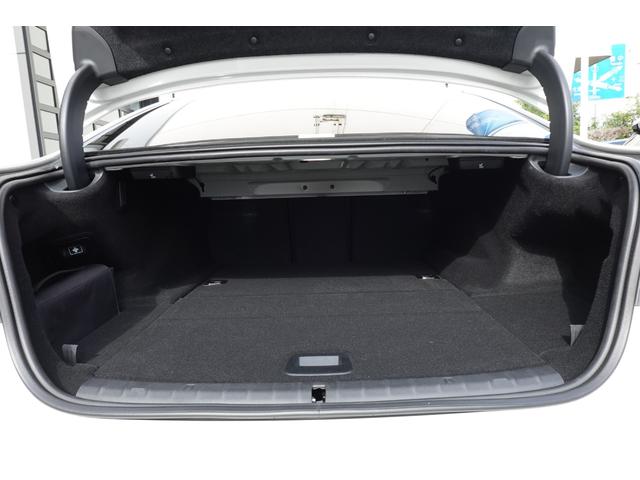 ５シリーズ ５３０ｅ　Ｍスポーツ　エディションジョイ＋　弊社下取ワンオーナー車／ブラックレザー／全周囲カメラ／アクティブクルーズコントロール／ヘッドアップディスプレイ／オートトランク／１９インチアロイホイール／アダプティブＬＥＤヘッドライト／認定中古車／（70枚目）
