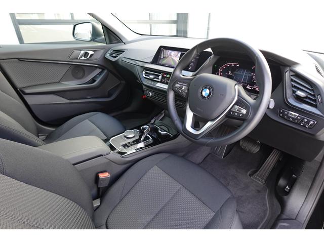 2シリーズ 218dグランクーペ プレイ 直列4気筒2000CCディーゼルエンジン ヘッドアップディスプレイ アクティブクルーズ リヤビューカメラ アンビエントライト 電動シート Bluetooth ハンズフリー コンフォートアクセス(26枚目)