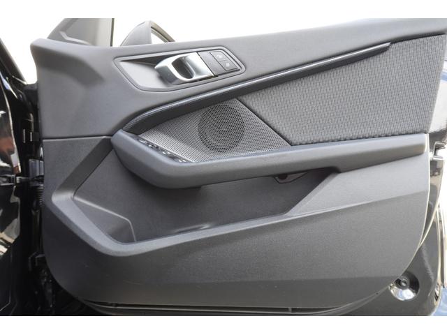 2シリーズ 218dグランクーペ プレイ 直列4気筒2000CCディーゼルエンジン ヘッドアップディスプレイ アクティブクルーズ リヤビューカメラ アンビエントライト 電動シート Bluetooth ハンズフリー コンフォートアクセス(27枚目)