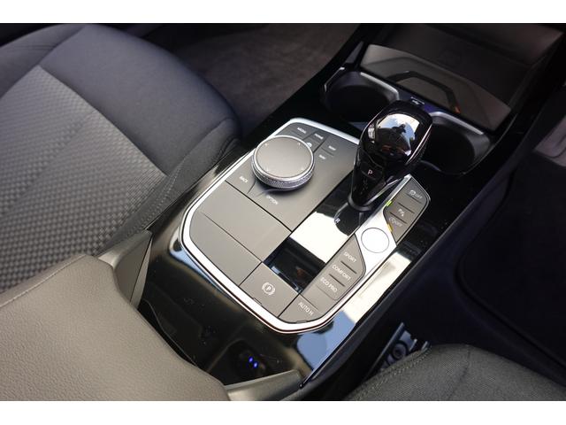 2シリーズ 218dグランクーペ プレイ 直列4気筒2000CCディーゼルエンジン ヘッドアップディスプレイ アクティブクルーズ リヤビューカメラ アンビエントライト 電動シート Bluetooth ハンズフリー コンフォートアクセス(38枚目)