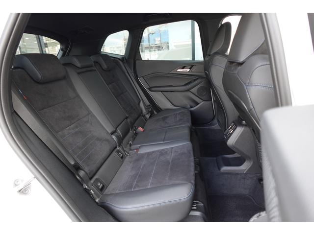 2シリーズ 218dアクティブツアラー Mスポーツ ワンオーナー 直列4気筒2000CCエンジン ヘッドアップディスプレイ リヤ&フロント&トップビューカメラ アクティブクルーズ 電動トランク シートヒーティング アンビエントライト 電動シート(31枚目)