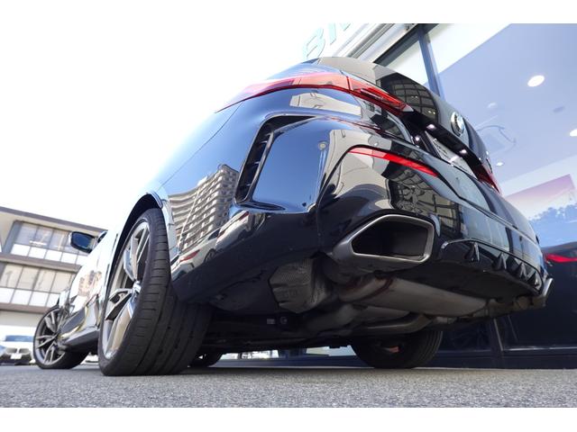 ４シリーズ Ｍ４４０ｉ　ｘＤｒｉｖｅカブリオレ　弊社下取ワンオーナー　カーブドディスプレイ　モカヴァーネスカレザー　ヘッドアップディスプレイ　全周囲カメラ　ＢＭＷレーザーライト　ハーマンカードンスピーカー　ウインドディフレクター　純正１９インチＡＷ（10枚目）