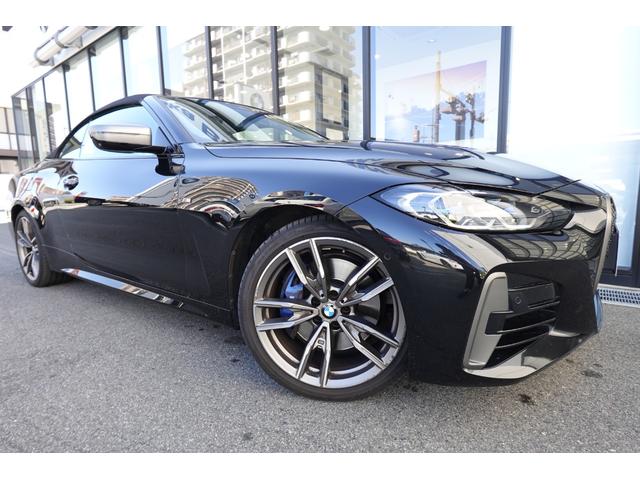 ４シリーズ Ｍ４４０ｉ　ｘＤｒｉｖｅカブリオレ　弊社下取ワンオーナー　カーブドディスプレイ　モカヴァーネスカレザー　ヘッドアップディスプレイ　全周囲カメラ　ＢＭＷレーザーライト　ハーマンカードンスピーカー　ウインドディフレクター　純正１９インチＡＷ（17枚目）