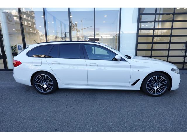 ５シリーズ ５３０ｉツーリング　Ｍスポーツ　ワンオーナー　黒革　シートヒーター　サンルーフ　ＣＤ＆ＤＶＤ　ＴＶ　後輪操舵　全周囲カメラ　ｈａｒｍａｎ／ｋａｒｄｏｎスピーカー　アンビエントライト　Ｂｌｕｅｔｏｏｔｈオーディオ　ＢＭＷ認定中古車（9枚目）