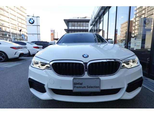 ５シリーズ ５３０ｉツーリング　Ｍスポーツ　ワンオーナー　黒革　シートヒーター　サンルーフ　ＣＤ＆ＤＶＤ　ＴＶ　後輪操舵　全周囲カメラ　ｈａｒｍａｎ／ｋａｒｄｏｎスピーカー　アンビエントライト　Ｂｌｕｅｔｏｏｔｈオーディオ　ＢＭＷ認定中古車（18枚目）