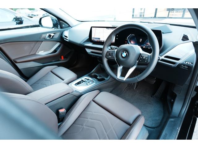 1シリーズ 120d ハイラインパッケージ 弊社元デモカー/ハイラインP/パーフォレーテッドヴェガンザモカレザー/スポーツシート/サンプロテクションガラス/ハーマンカードンスピーカー/シートヒーター/全周囲カメラ/認定中古車/プライバシーガラス(26枚目)