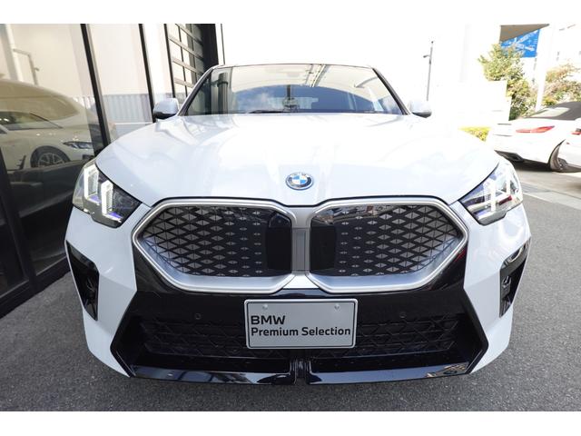 iX2 xDrive 30 Mスポーツ カーブドディスプレイ パノラマガラスサンルーフ HUD ACC 全周囲カメラ・センサー シート・ステアヒーター AppleCarPlay AndroidAuto Bluetooth 弊社元デモカー(6枚目)