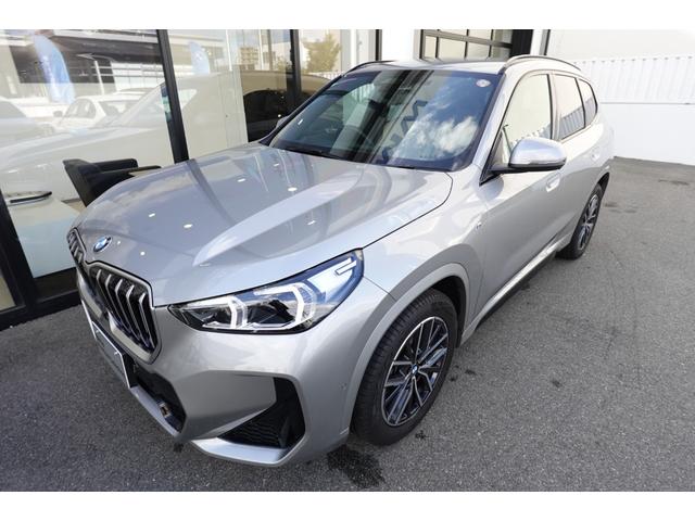 X1 sDrive 18i Mスポーツ ハイラインパック 弊社元デモ車/ハイラインパッケージ/テクノロジーパッケージ/シートヒーター/アクティブシート/ハーマンカードンスピーカー/オイスターレザー/ドライビングアシストプロフェッショナル/HUD/全周囲カメラ(7枚目)