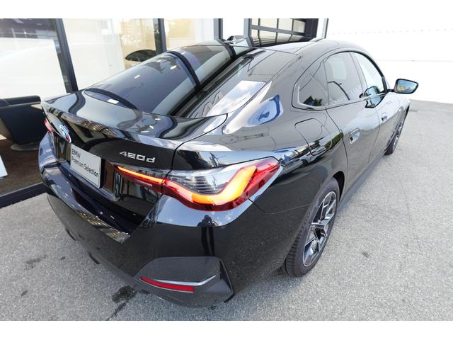 ドイツ本社と同様の教育を受けたＢＭＷ専門のメカニックが、１００項目にも上るポイントを徹底的にチェック致します。その保証料が車両本体価格に含まれております。