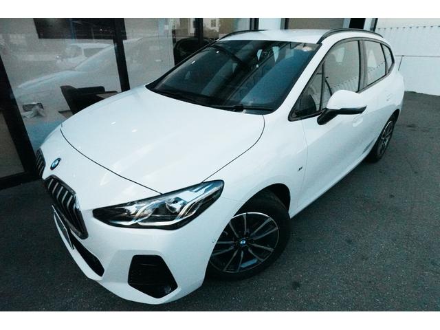 保証期間内はエンジンやトランスミッション、ブレーキなどの主要部分が万一、修理が必要となった場合は工賃まで含めて無料で対応致します。保証の対象部品等、お気軽にお尋ね下さいませ。