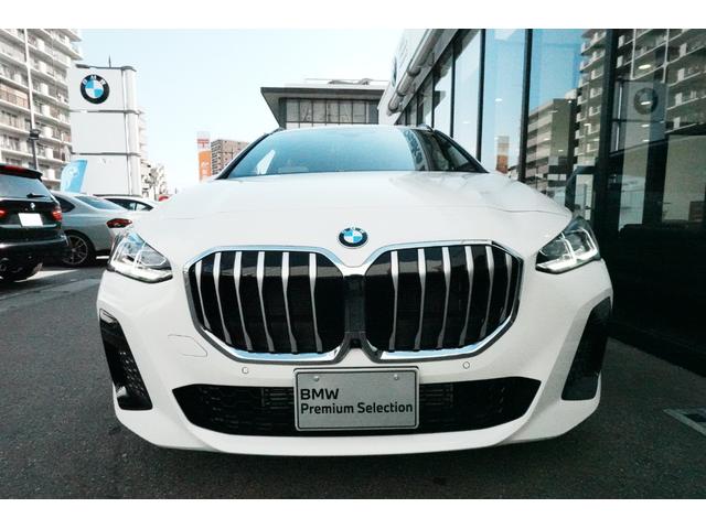 お車の詳細等はお気軽にＢＭＷ正規ディーラー　Ｏｓａｋａ　ＢＭＷ　ＢＰＳ新梅田店までお問い合わせくださいませ。スタッフ一同、お待ちしております。００７８−６０４１−１１７６