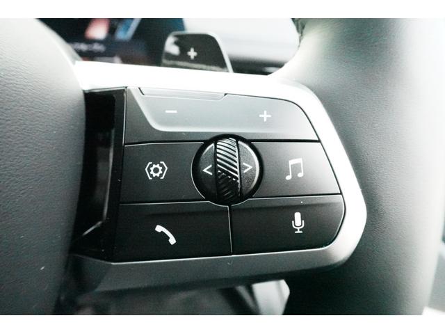 ドイツ本社と同様の教育を受けたＢＭＷ専門のメカニックが、１００項目にも上るポイントを徹底的にチェック致します。その保証料が車両本体価格に含まれております。