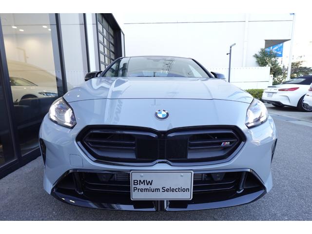 ２シリーズ Ｍ２３５　ｘＤｒｉｖｅグランクーペ　弊社元デモカー／Ｍパフォーマンスモデル／ブラックルーフ／シートヒーター／コーラルレッドレザー／全周囲カメラ／ドライビングアシストプロフェッショナル／パーキングアシストプラス／認定中古車（6枚目）