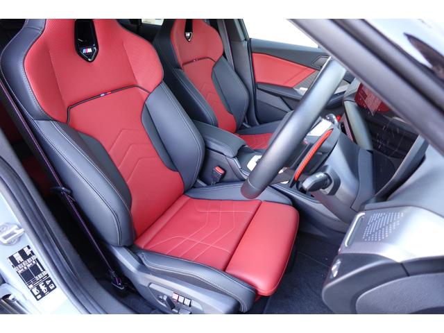 ２シリーズ Ｍ２３５　ｘＤｒｉｖｅグランクーペ　弊社元デモカー／Ｍパフォーマンスモデル／ブラックルーフ／シートヒーター／コーラルレッドレザー／全周囲カメラ／ドライビングアシストプロフェッショナル／パーキングアシストプラス／認定中古車（24枚目）