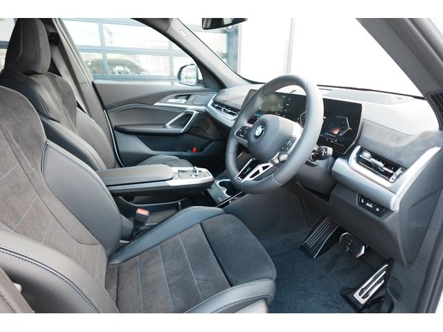 Ｘ１ ｘＤｒｉｖｅ　２０ｄ　Ｍスポーツ　テクノロジーパッケージ　ステアリングヒーター　カーブドディスプレイ　ドライビングアシストプロフェッショナル　ヘッドアップディスプレイ　アダプティブＭサスペンション　アンビエントライト　元レンタカー（27枚目）