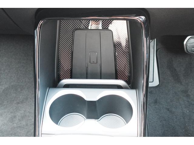 Ｘ１ ｘＤｒｉｖｅ　２０ｄ　Ｍスポーツ　テクノロジーパッケージ　ステアリングヒーター　カーブドディスプレイ　ドライビングアシストプロフェッショナル　ヘッドアップディスプレイ　アダプティブＭサスペンション　アンビエントライト　元レンタカー（42枚目）