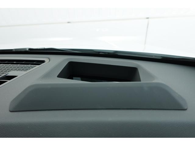 Ｘ１ ｘＤｒｉｖｅ　２０ｄ　Ｍスポーツ　テクノロジーパッケージ　ステアリングヒーター　カーブドディスプレイ　ドライビングアシストプロフェッショナル　ヘッドアップディスプレイ　アダプティブＭサスペンション　アンビエントライト　元レンタカー（56枚目）