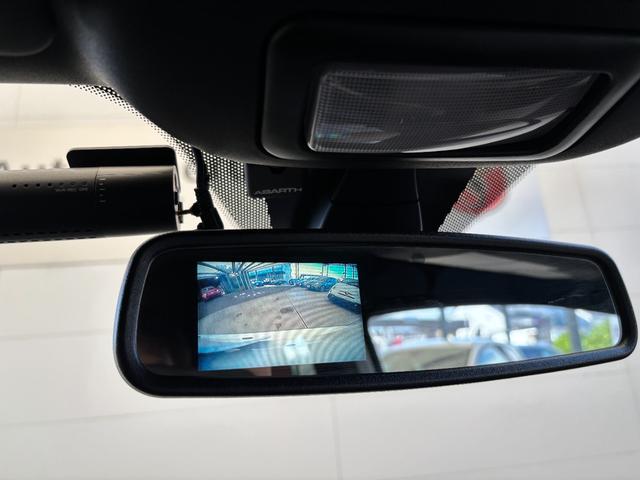 アバルト５９５Ｃ ツーリズモ　茶革シート　ドライブレコーダー　バックカメラ　ＥＴＣ　キセノンヘッドライト　１７インチアルミホイール　パドルシフト　黒幌　Ａｐｐｌｅ　Ｃａｒｐｌａｙ　アルミフューエルリット　オートエアコン（21枚目）