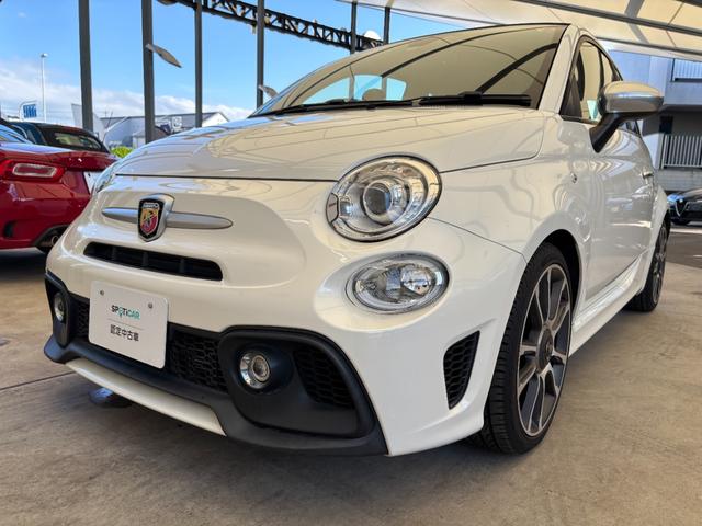 アバルト５９５Ｃ ツーリズモ　茶革シート　ドライブレコーダー　バックカメラ　ＥＴＣ　キセノンヘッドライト　１７インチアルミホイール　パドルシフト　黒幌　Ａｐｐｌｅ　Ｃａｒｐｌａｙ　アルミフューエルリット　オートエアコン（36枚目）