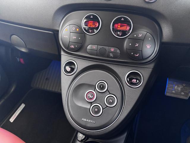 アバルト５９５ コンペティツィオーネ　ＥＴＣ　ドラレコ　レーダー探知機　バックカメラ　１７インチアルミホイール　ブレンボ赤キャリパー　ＨＩＤヘッドライト　レコードモンツァ　パドルシフト　オートエアコン　ａｐｐｌｅｃａｒｐｌａｙ（21枚目）