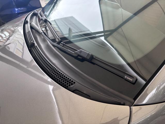 アバルト５９５ コンペティツィオーネ　ＥＴＣ　ドラレコ　レーダー探知機　バックカメラ　１７インチアルミホイール　ブレンボ赤キャリパー　ＨＩＤヘッドライト　レコードモンツァ　パドルシフト　オートエアコン　ａｐｐｌｅｃａｒｐｌａｙ（41枚目）