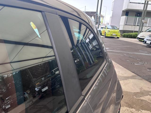 アバルト５９５ コンペティツィオーネ　ＥＴＣ　ドラレコ　レーダー探知機　バックカメラ　１７インチアルミホイール　ブレンボ赤キャリパー　ＨＩＤヘッドライト　レコードモンツァ　パドルシフト　オートエアコン　ａｐｐｌｅｃａｒｐｌａｙ（44枚目）