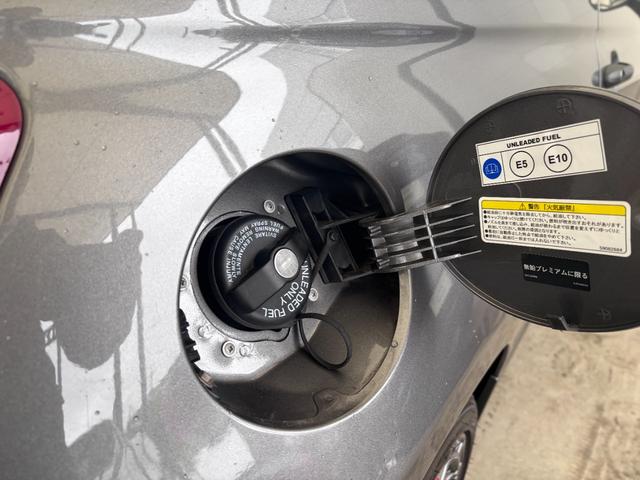 アバルト５９５ コンペティツィオーネ　ＥＴＣ　ドラレコ　レーダー探知機　バックカメラ　１７インチアルミホイール　ブレンボ赤キャリパー　ＨＩＤヘッドライト　レコードモンツァ　パドルシフト　オートエアコン　ａｐｐｌｅｃａｒｐｌａｙ（50枚目）