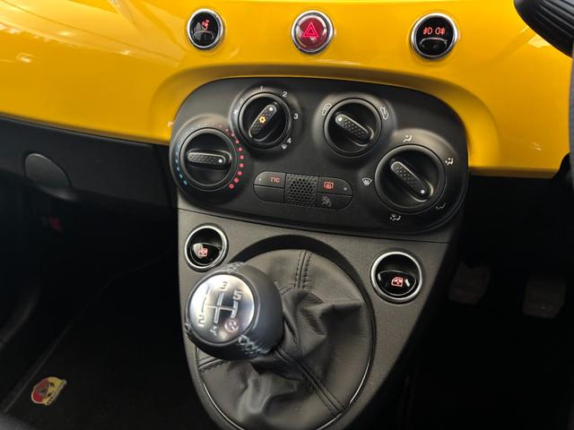 アバルト５９５ ベースグレード　限定カラー　５ＭＴ　１６インチアルミホイール　ＥＴＣ　ドラレコ　ＡｐｐｌｅＣａｒｐｌａｙ　ＡｎｄｒｏｉｄＡｕｔｏ　マニュアルエアコン　ＨＩＤヘッドライト　ターボ　禁煙車　１４５馬力　認定中古車保証（22枚目）