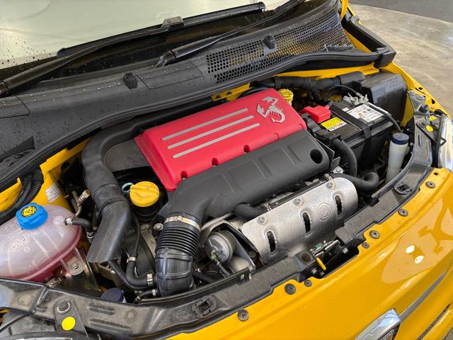 アバルト５９５ ベースグレード　限定カラー　５ＭＴ　１６インチアルミホイール　ＥＴＣ　ドラレコ　ＡｐｐｌｅＣａｒｐｌａｙ　ＡｎｄｒｏｉｄＡｕｔｏ　マニュアルエアコン　ＨＩＤヘッドライト　ターボ　禁煙車　１４５馬力　認定中古車保証（36枚目）