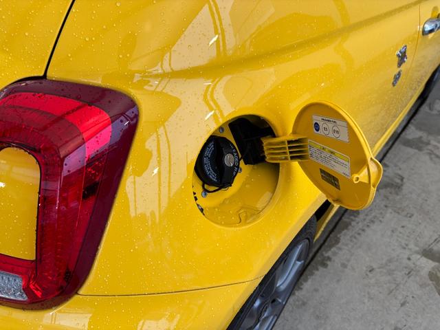 アバルト５９５ ベースグレード　限定カラー　５ＭＴ　１６インチアルミホイール　ＥＴＣ　ドラレコ　ＡｐｐｌｅＣａｒｐｌａｙ　ＡｎｄｒｏｉｄＡｕｔｏ　マニュアルエアコン　ＨＩＤヘッドライト　ターボ　禁煙車　１４５馬力　認定中古車保証（49枚目）