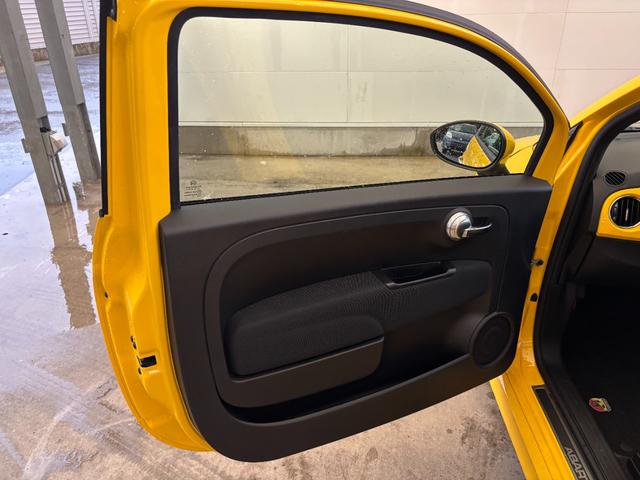 アバルト５９５ ベースグレード　限定カラー　５ＭＴ　１６インチアルミホイール　ＥＴＣ　ドラレコ　ＡｐｐｌｅＣａｒｐｌａｙ　ＡｎｄｒｏｉｄＡｕｔｏ　マニュアルエアコン　ＨＩＤヘッドライト　ターボ　禁煙車　１４５馬力　認定中古車保証（55枚目）