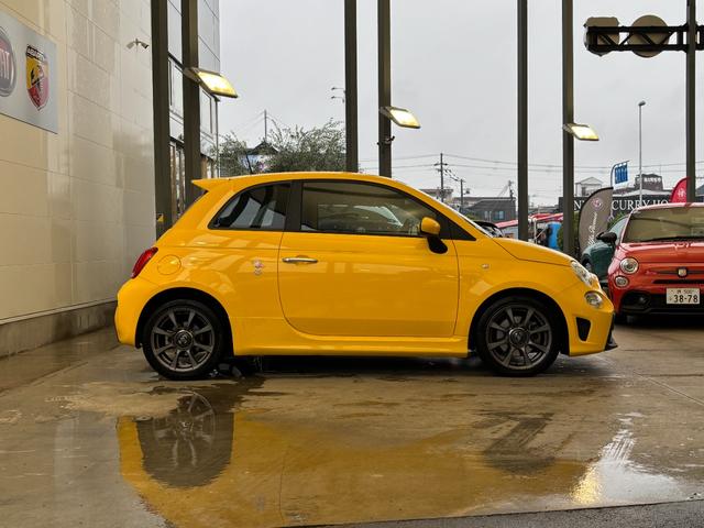 アバルト５９５ ベースグレード　限定カラー　５ＭＴ　１６インチアルミホイール　ＥＴＣ　ドラレコ　ＡｐｐｌｅＣａｒｐｌａｙ　ＡｎｄｒｏｉｄＡｕｔｏ　マニュアルエアコン　ＨＩＤヘッドライト　ターボ　禁煙車　１４５馬力　認定中古車保証（59枚目）