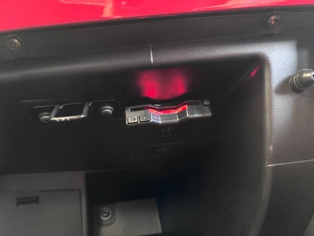 ５００ １．２　ポップ　オールシーズンタイヤ　チェック柄シート　磨き済み　ＥＴＣ　マニュアルエアコン　クルーズコントロール　ＡｐｐｌｅＣａｒｐｌａｙ　ＡｎｄｒｏｉｄＡｕｔｏ　バッテリー２５年製　禁煙　認定中古車保証　ハロゲン（27枚目）