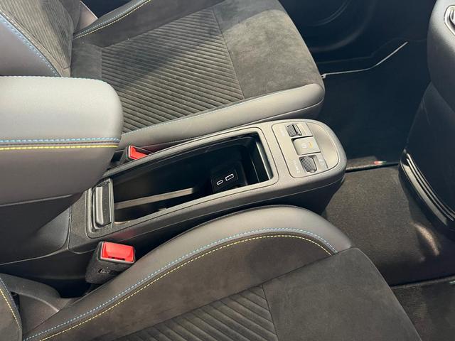 アバルト500e スコーピオニッシマ ハッチバック(11枚目)