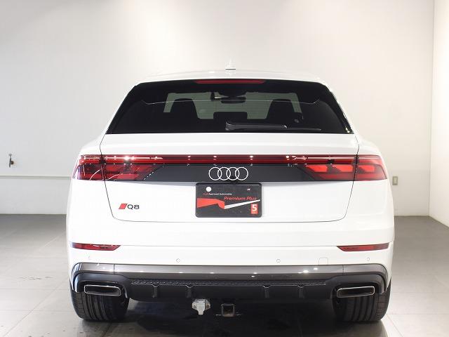 Ｑ８ ５５ＴＦＳＩクワトロ　Ｓライン　４ＷＤ　認定中古車／ヒッジメンバー付／ナビ／ＴＶチューナー／ＡＣＣ／サラウンドビューカメラ／コンフォートアシスタンスパッケージ／ＨＤマトリクスＬＥＤヘッドライト　ダイナミックターンインディケーター（5枚目）