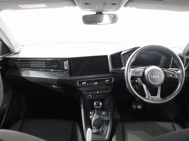 Ａ１スポーツバック ２５ＴＦＳＩ　認定中古車／ＬＥＤパッケージ／ＭＭＩ　ナビゲーションシステム／アシスタンスパッケージ／アダプティブクルーズコントロール／コントラストルーフ／コンビニエンスパッケージ（6枚目）