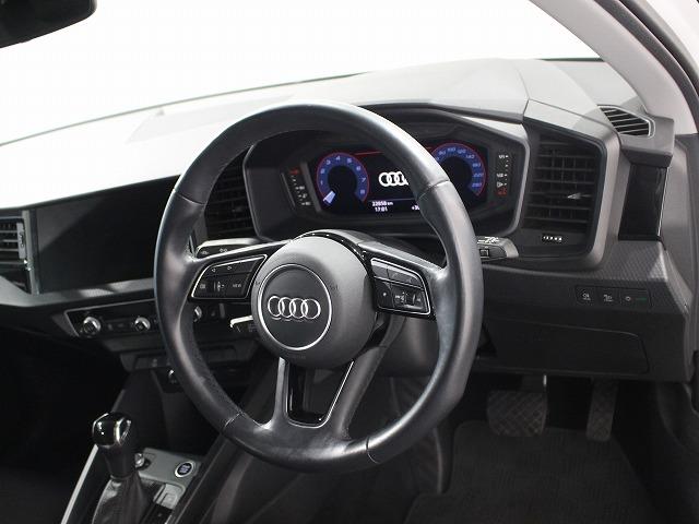 Ａ１スポーツバック ２５ＴＦＳＩ　認定中古車／ＬＥＤパッケージ／ＭＭＩ　ナビゲーションシステム／アシスタンスパッケージ／アダプティブクルーズコントロール／コントラストルーフ／コンビニエンスパッケージ（9枚目）