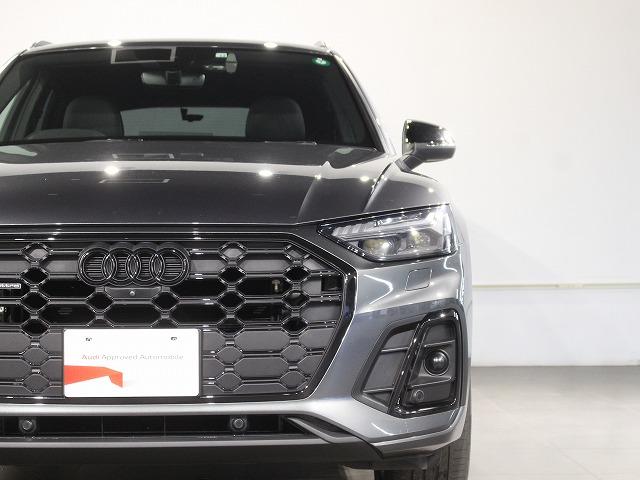 Ｑ５ ４０ＴＤＩクワトロ　Ｓライン　４０　ＴＤＩ　ｑｕａｔｔｒｏ　Ｓ　ｌｉｎｅ：ステアリングヒーターアルミホイール　５ダブルアームデザイン　コントラストグレー　８Ｊｘ１９　２３５／５５Ｒ１９ルーフレール　（ブラック）（5枚目）