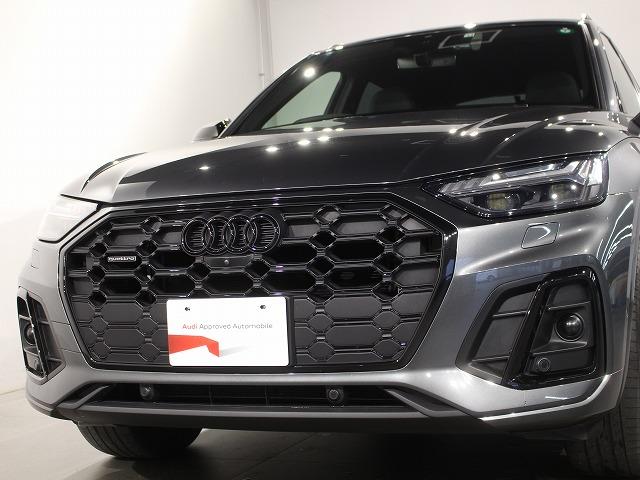 Ｑ５ ４０ＴＤＩクワトロ　Ｓライン　４０　ＴＤＩ　ｑｕａｔｔｒｏ　Ｓ　ｌｉｎｅ：ステアリングヒーターアルミホイール　５ダブルアームデザイン　コントラストグレー　８Ｊｘ１９　２３５／５５Ｒ１９ルーフレール　（ブラック）（7枚目）