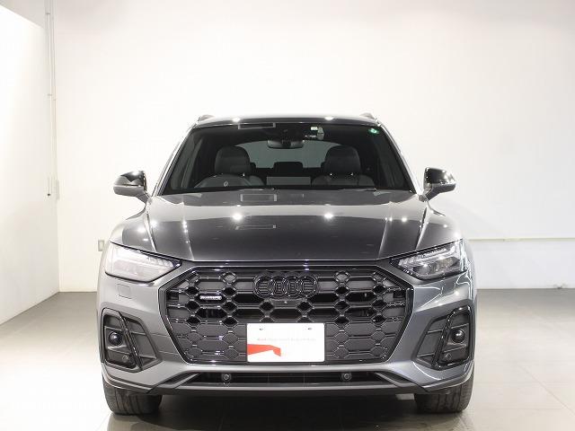 Ｑ５ ４０ＴＤＩクワトロ　Ｓライン　４０　ＴＤＩ　ｑｕａｔｔｒｏ　Ｓ　ｌｉｎｅ：ステアリングヒーターアルミホイール　５ダブルアームデザイン　コントラストグレー　８Ｊｘ１９　２３５／５５Ｒ１９ルーフレール　（ブラック）（8枚目）
