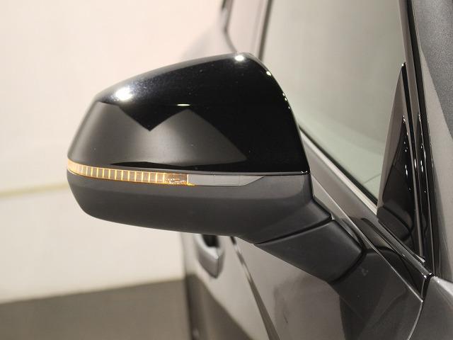 Ｑ５ ４０ＴＤＩクワトロ　Ｓライン　４０　ＴＤＩ　ｑｕａｔｔｒｏ　Ｓ　ｌｉｎｅ：ステアリングヒーターアルミホイール　５ダブルアームデザイン　コントラストグレー　８Ｊｘ１９　２３５／５５Ｒ１９ルーフレール　（ブラック）（11枚目）