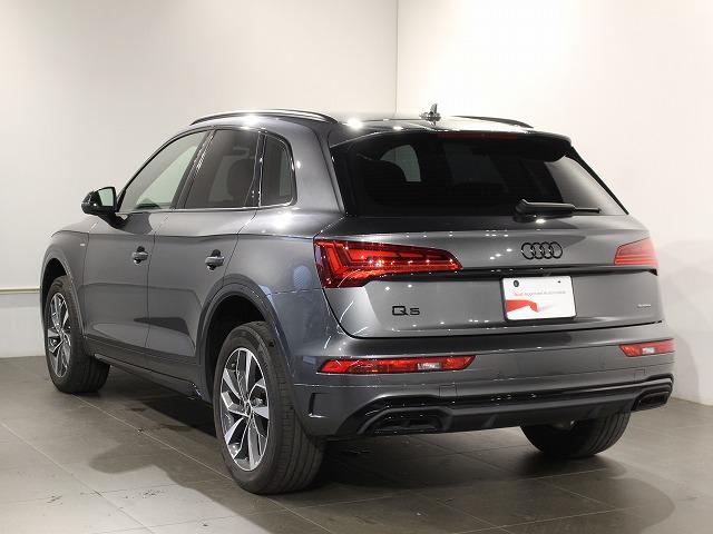 Ｑ５ ４０ＴＤＩクワトロ　Ｓライン　４０　ＴＤＩ　ｑｕａｔｔｒｏ　Ｓ　ｌｉｎｅ：ステアリングヒーターアルミホイール　５ダブルアームデザイン　コントラストグレー　８Ｊｘ１９　２３５／５５Ｒ１９ルーフレール　（ブラック）（15枚目）