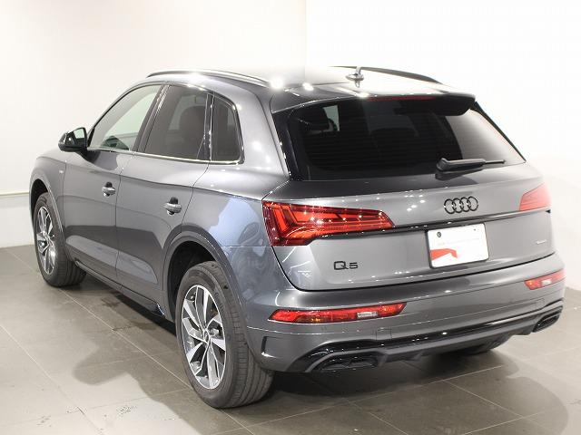 Ｑ５ ４０ＴＤＩクワトロ　Ｓライン　４０　ＴＤＩ　ｑｕａｔｔｒｏ　Ｓ　ｌｉｎｅ：ステアリングヒーターアルミホイール　５ダブルアームデザイン　コントラストグレー　８Ｊｘ１９　２３５／５５Ｒ１９ルーフレール　（ブラック）（18枚目）