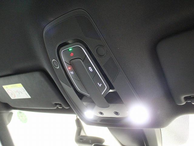 Ｑ５ ４０ＴＤＩクワトロ　Ｓライン　４０　ＴＤＩ　ｑｕａｔｔｒｏ　Ｓ　ｌｉｎｅ：ステアリングヒーターアルミホイール　５ダブルアームデザイン　コントラストグレー　８Ｊｘ１９　２３５／５５Ｒ１９ルーフレール　（ブラック）（37枚目）