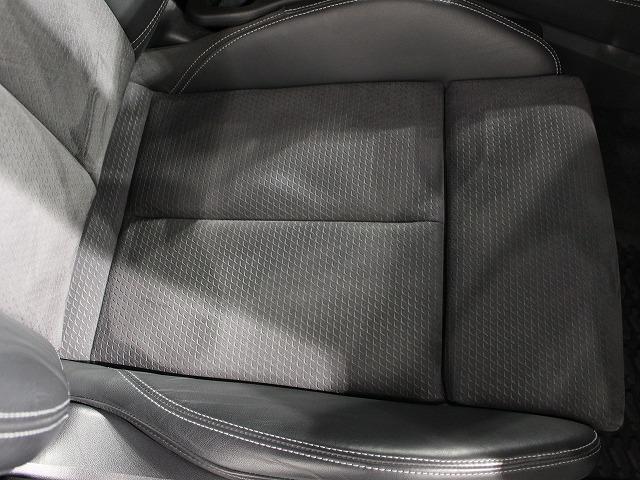 Ｑ５ ４０ＴＤＩクワトロ　Ｓライン　４０　ＴＤＩ　ｑｕａｔｔｒｏ　Ｓ　ｌｉｎｅ：ステアリングヒーターアルミホイール　５ダブルアームデザイン　コントラストグレー　８Ｊｘ１９　２３５／５５Ｒ１９ルーフレール　（ブラック）（42枚目）