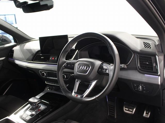 Ｑ５ ４０ＴＤＩクワトロ　Ｓライン　４０　ＴＤＩ　ｑｕａｔｔｒｏ　Ｓ　ｌｉｎｅ：ステアリングヒーターアルミホイール　５ダブルアームデザイン　コントラストグレー　８Ｊｘ１９　２３５／５５Ｒ１９ルーフレール　（ブラック）（45枚目）