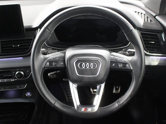 Ｑ５ ４０ＴＤＩクワトロ　Ｓライン　４０　ＴＤＩ　ｑｕａｔｔｒｏ　Ｓ　ｌｉｎｅ：ステアリングヒーターアルミホイール　５ダブルアームデザイン　コントラストグレー　８Ｊｘ１９　２３５／５５Ｒ１９ルーフレール　（ブラック）（48枚目）
