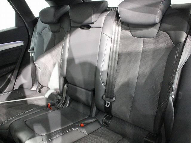 Ｑ５ ４０ＴＤＩクワトロ　Ｓライン　４０　ＴＤＩ　ｑｕａｔｔｒｏ　Ｓ　ｌｉｎｅ：ステアリングヒーターアルミホイール　５ダブルアームデザイン　コントラストグレー　８Ｊｘ１９　２３５／５５Ｒ１９ルーフレール　（ブラック）（59枚目）