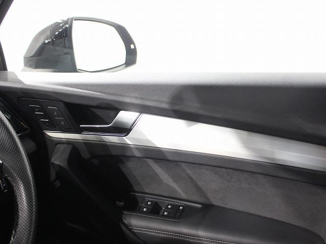 Ｑ５ ４０ＴＤＩクワトロ　Ｓライン　４０　ＴＤＩ　ｑｕａｔｔｒｏ　Ｓ　ｌｉｎｅ：ステアリングヒーターアルミホイール　５ダブルアームデザイン　コントラストグレー　８Ｊｘ１９　２３５／５５Ｒ１９ルーフレール　（ブラック）（67枚目）